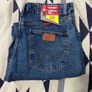 Woman’s Wrangler Cowboy Cut Jeans
